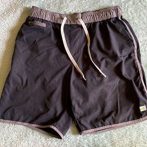 Men’s Medium Vuori Shorts